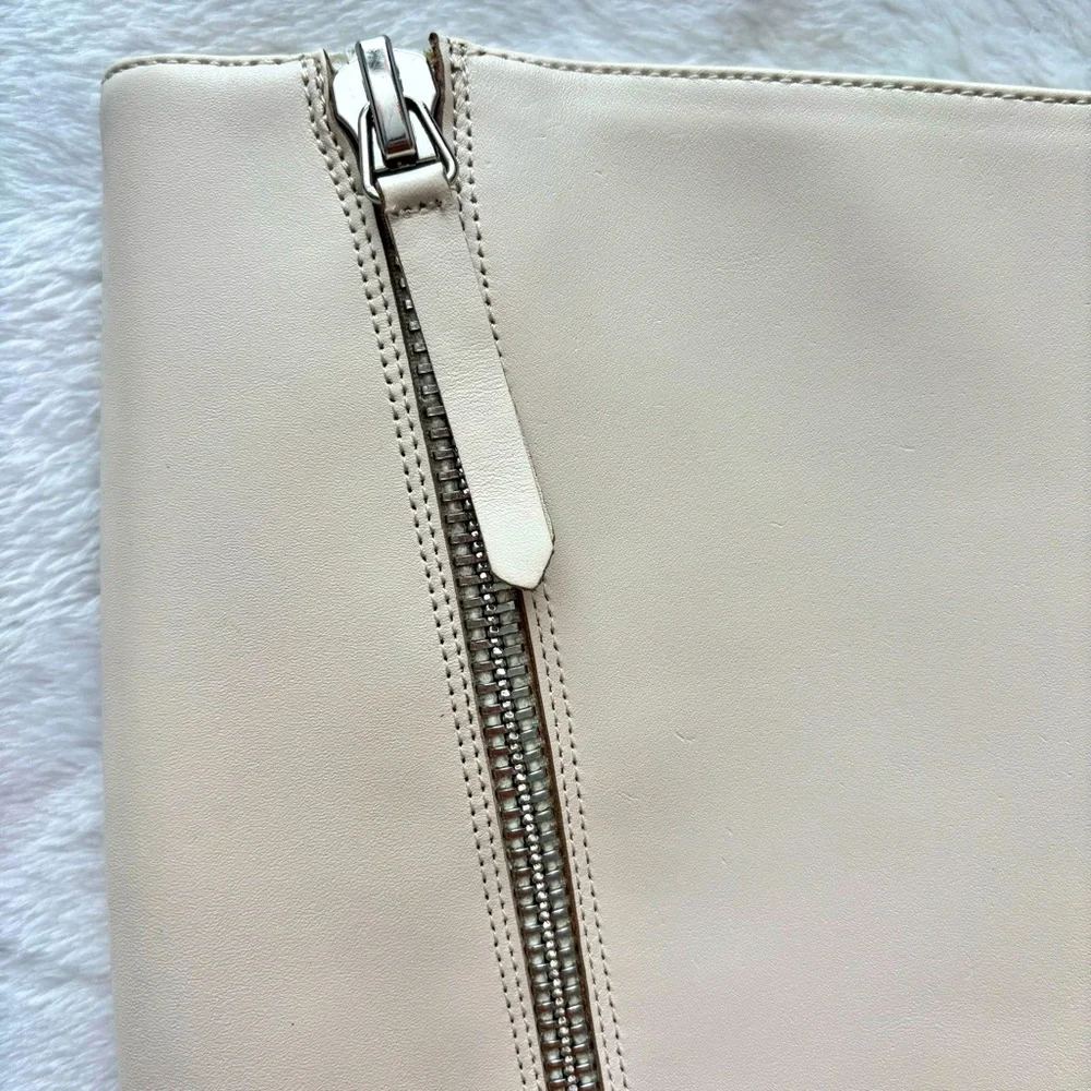VINCE CAMUTO Alessa Cream Leather Wide Calf Knee High Heeled Boots--NEW--7.5WC - Picture 5 of 14